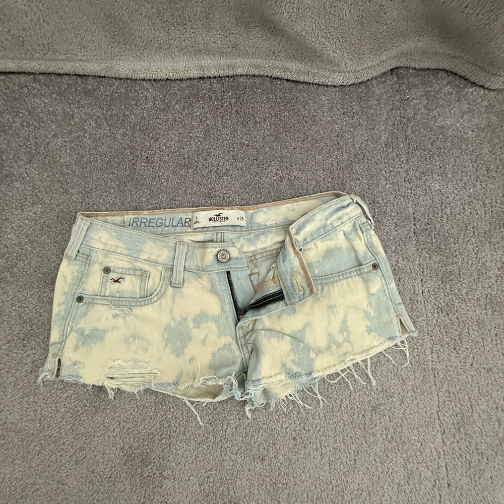 Hollister Women's Light Blue Tie-Dye Jean Shorts